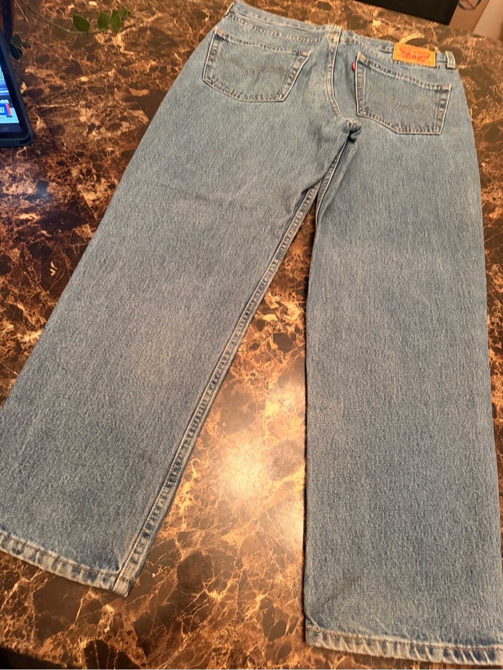 Levi’s 550 Relaxed Fit Men’s Jeans W34 L30 Light Wash Blue Denim - Picture 6 of 8